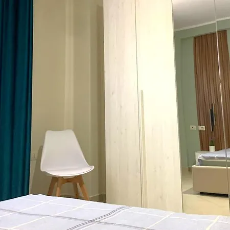 Breezy Lungomare Apartament Wlora