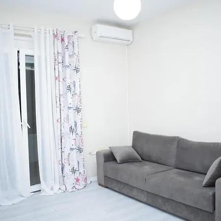 Breezy Lungomare * Wlora