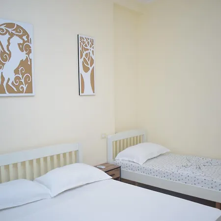 Breezy Lungomare Wlora