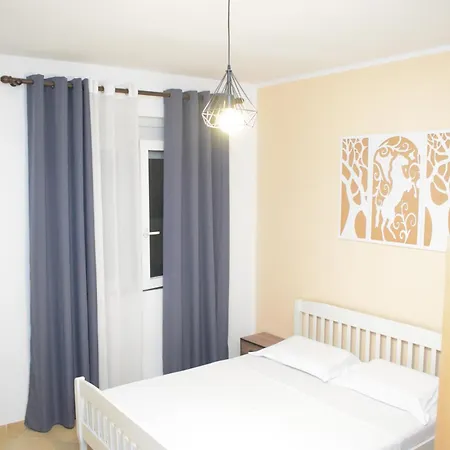 Breezy Lungomare * Wlora